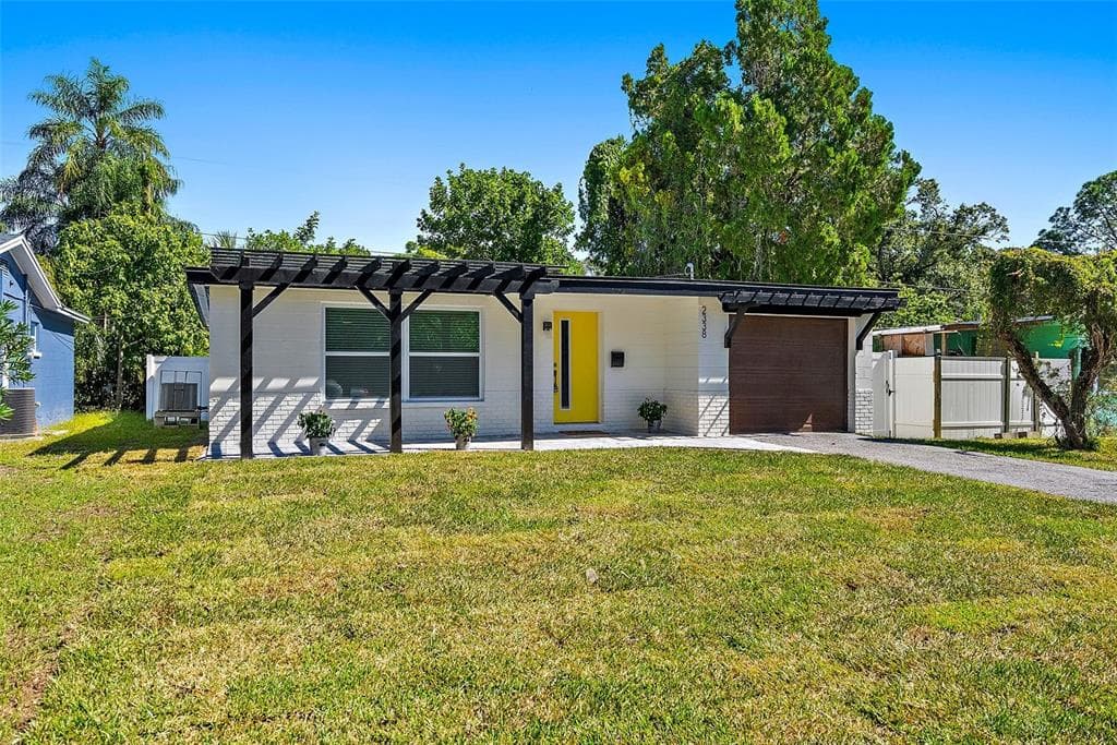 2338 36TH STREET S ST PETERSBURG, FL 33711