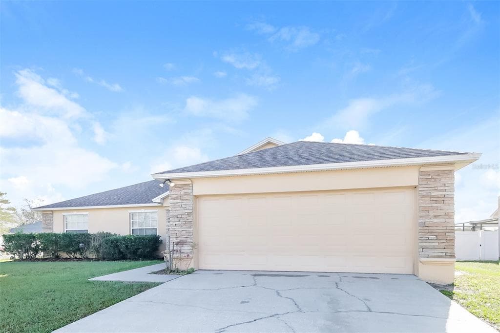 7993 OAK RUN CIRCLE LAKELAND, FL 33809