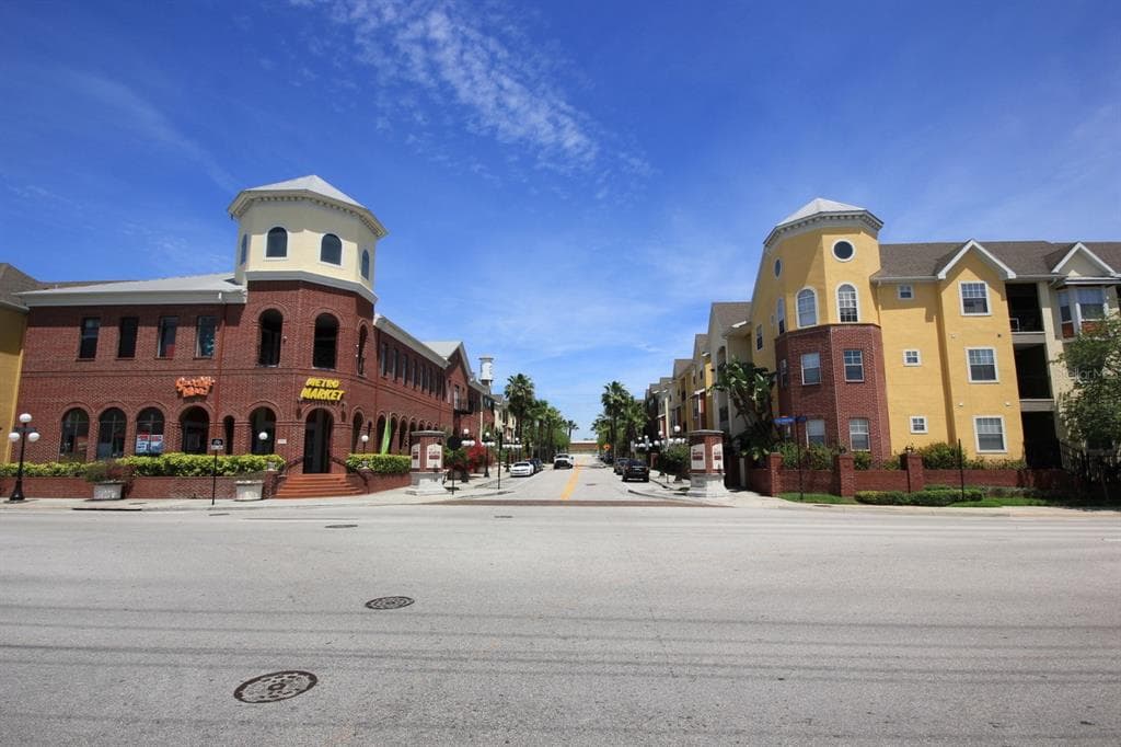 1910 E PALM AVENUE UNIT 8116 TAMPA, FL 33605