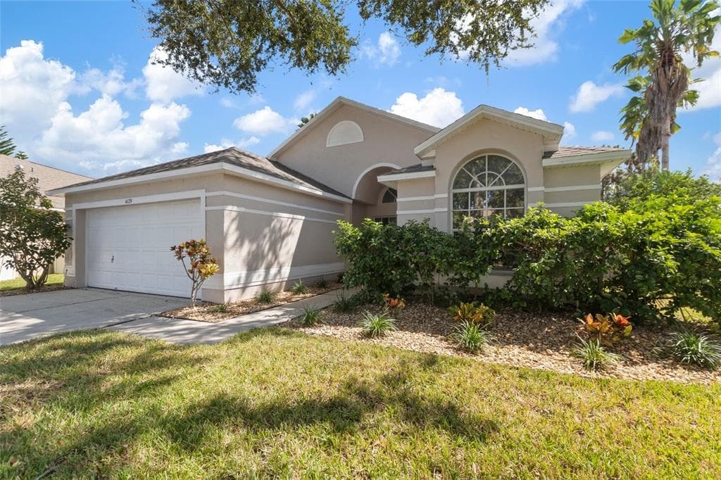4129 SAVAGE STATION CIRCLE NEW PORT RICHEY, FL 34653