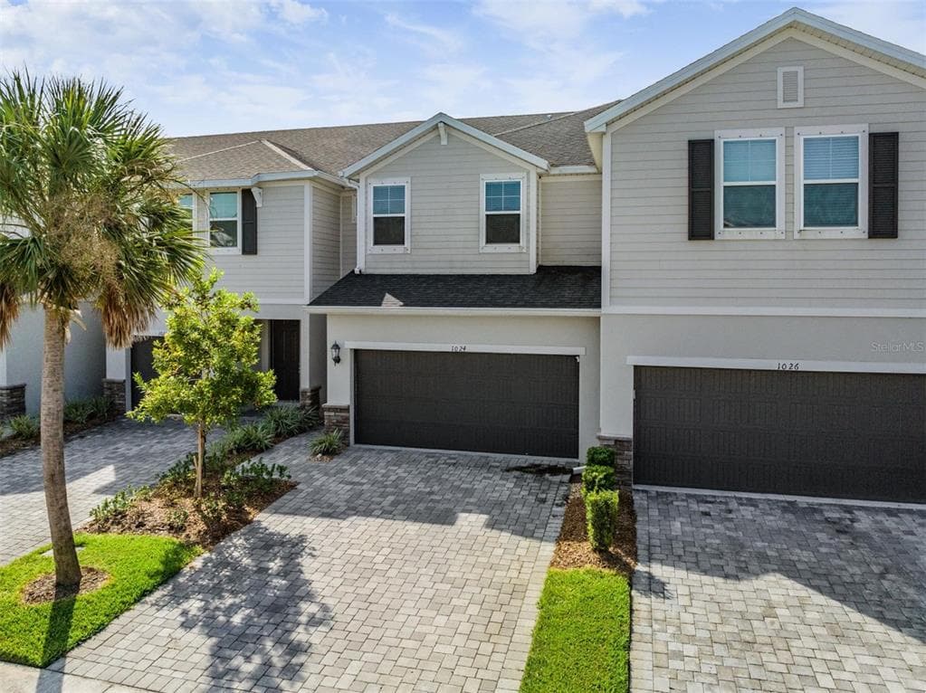 1024 ORCHARD ARBOUR COURT TAMPA, FL 33613