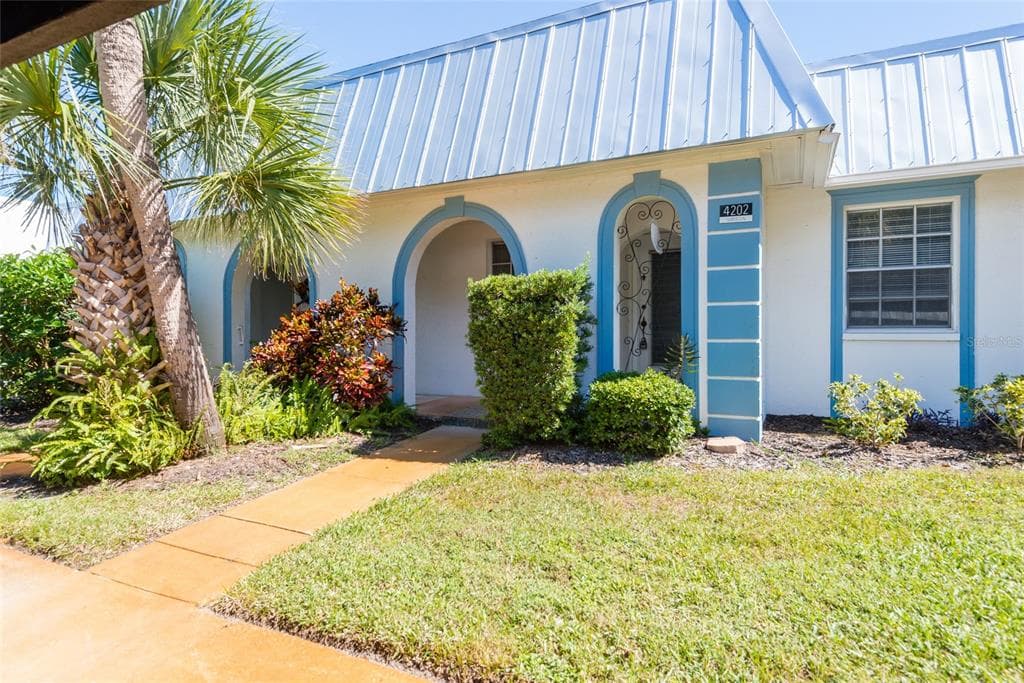 4202 RICHMERE DRIVE NEW PORT RICHEY, FL 34652
