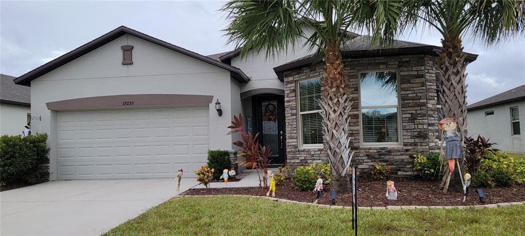 17253 GOLDCREST LOOP CLERMONT, FL 34714