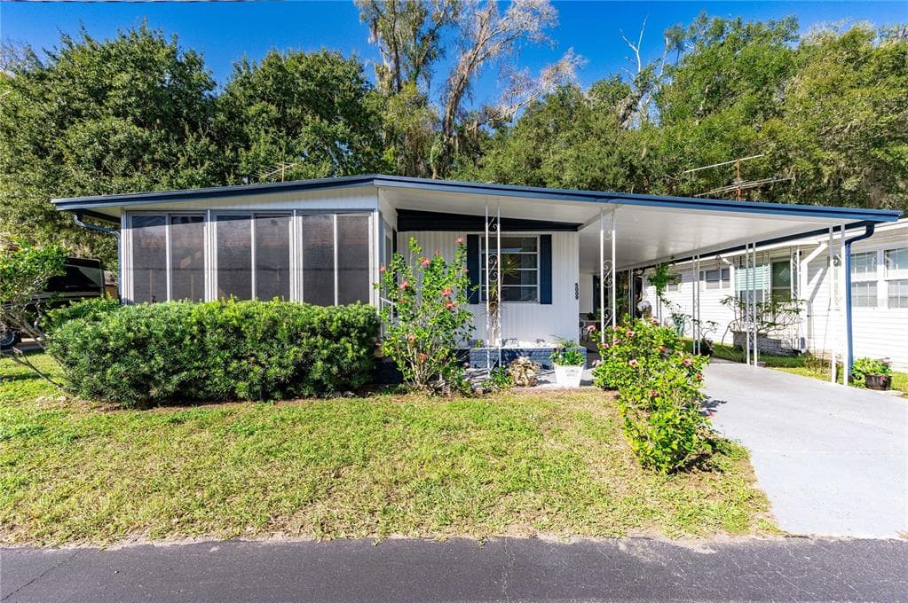 5009 SHIRLEY CIRCLE ZEPHYRHILLS, FL 33542