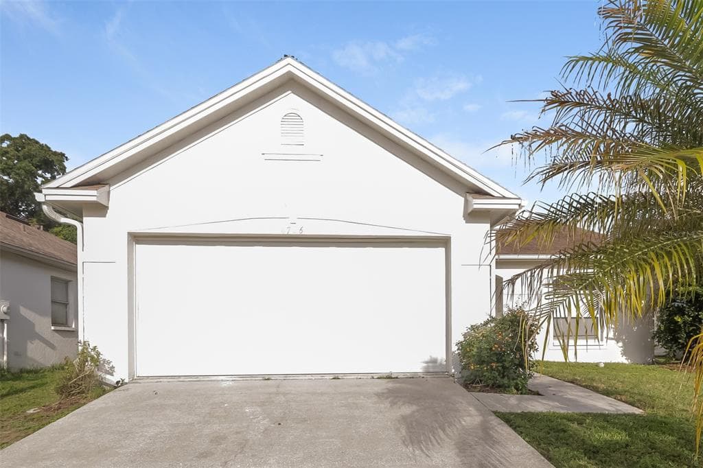 4726 LIMERICK DRIVE TAMPA, FL 33610