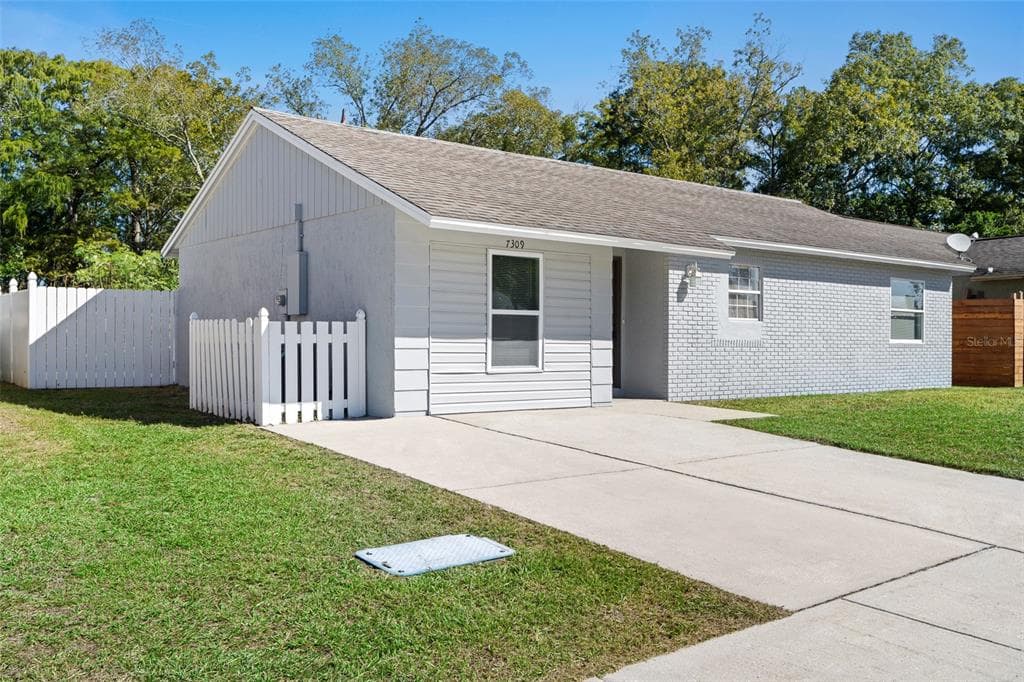 7309 RIVERBANK DRIVE NEW PORT RICHEY, FL 34655
