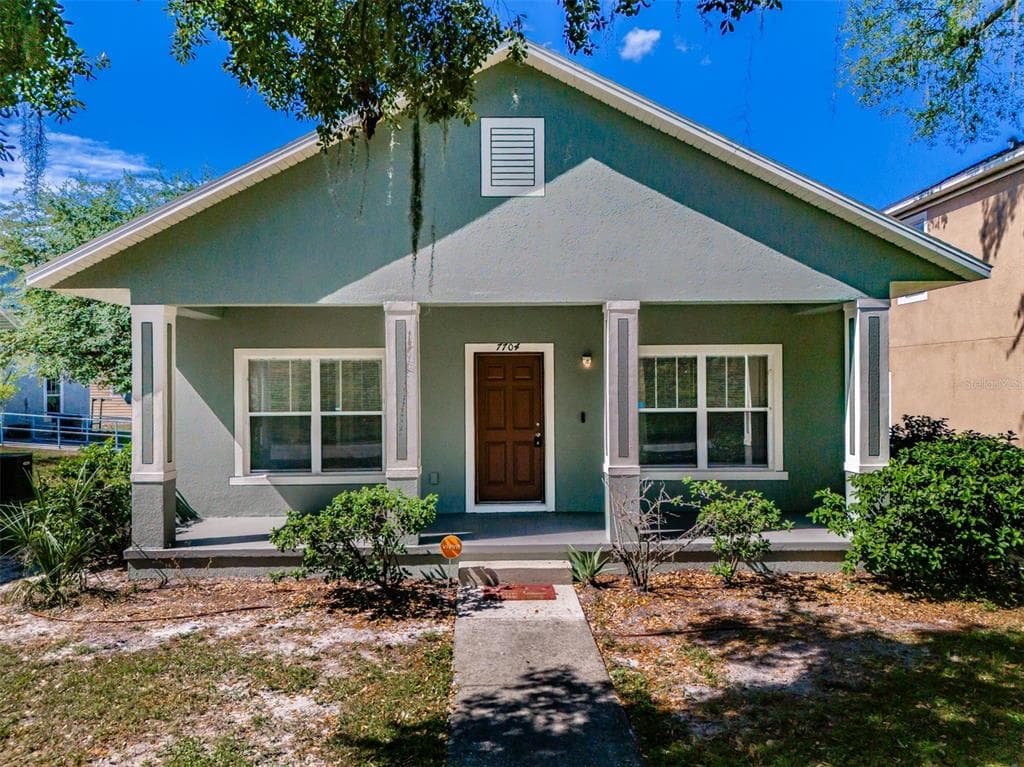 7704 N CENTRAL AVENUE TAMPA, FL 33604