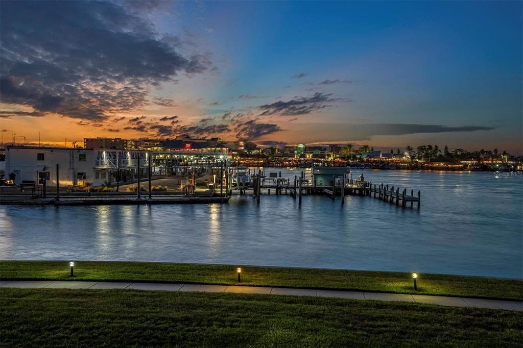 1 KEY CAPRI UNIT 111W TREASURE ISLAND, FL 33706