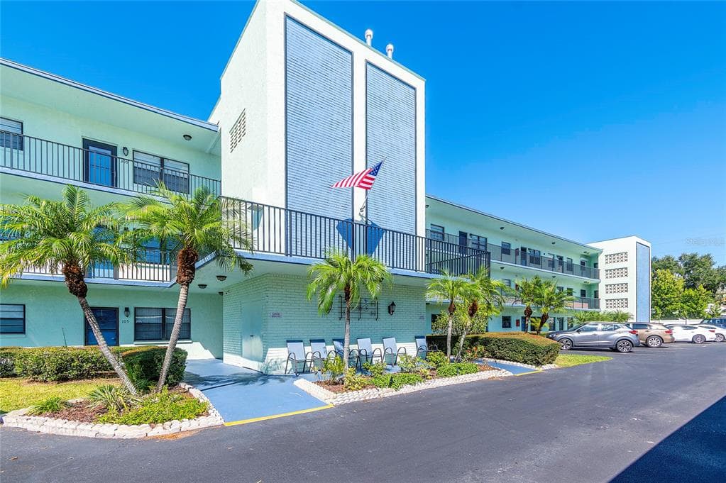 5973 TERRACE PARK DRIVE N UNIT 309 ST PETERSBURG, FL 33709