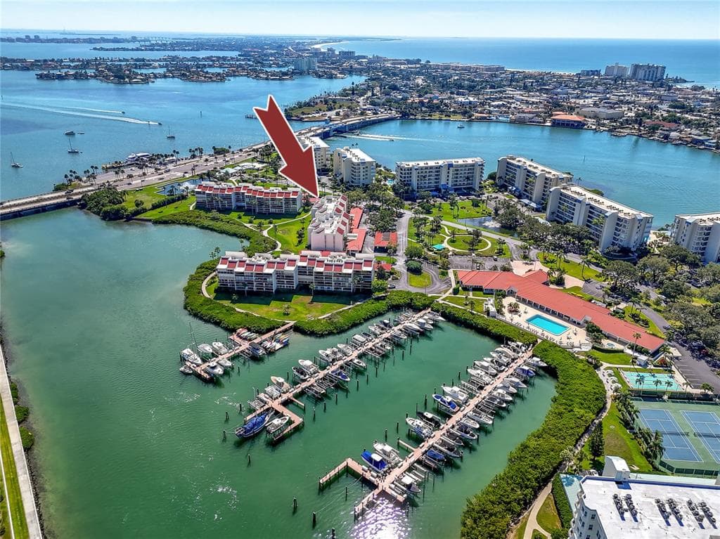 7893 SAILBOAT KEY BOULEVARD S UNIT 302 SOUTH PASADENA, FL 33707