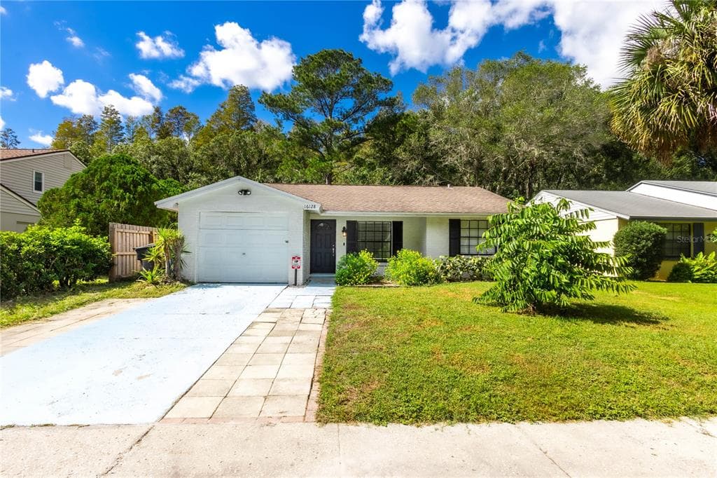 16128 MANORWOOD CIRCLE TAMPA, FL 33624