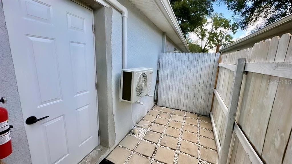 3004 E MCBERRY STREET TAMPA, FL 33610