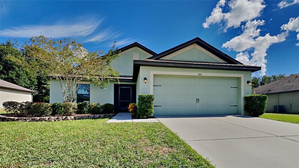 4511 BARBUDA DRIVE TAVARES, FL 32778
