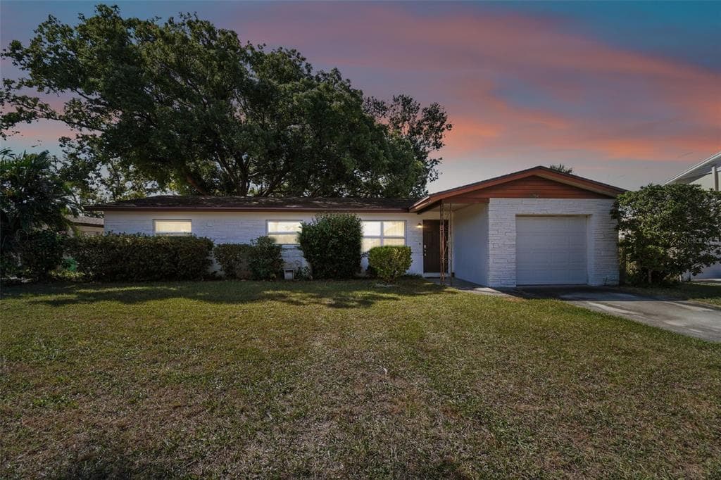10704 DONBRESE AVENUE TAMPA, FL 33615