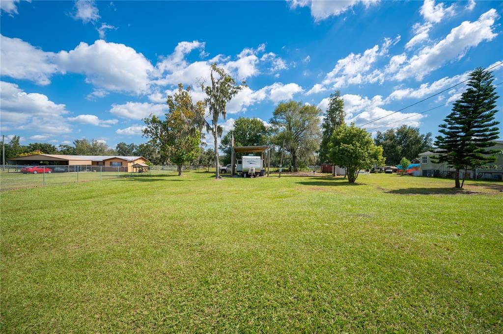 10310 S COUNTY ROAD 39 LITHIA, FL 33547