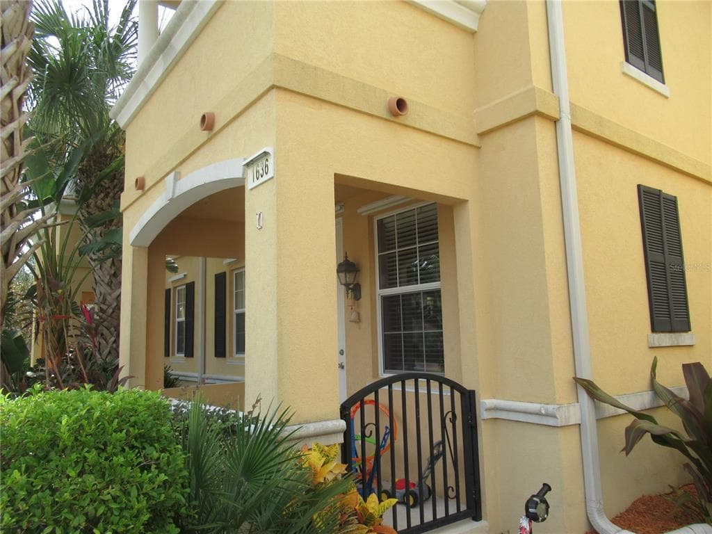 1636 BURGOS DRIVE SARASOTA, FL 34238