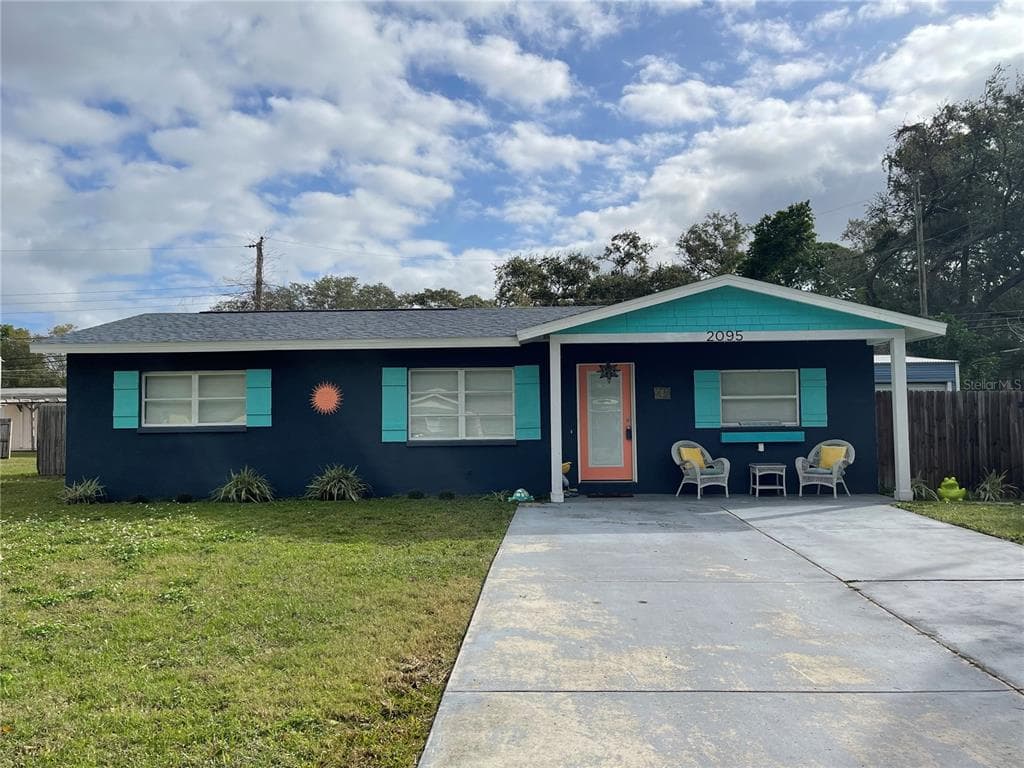 2095 VALENCIA WAY CLEARWATER, FL 33764