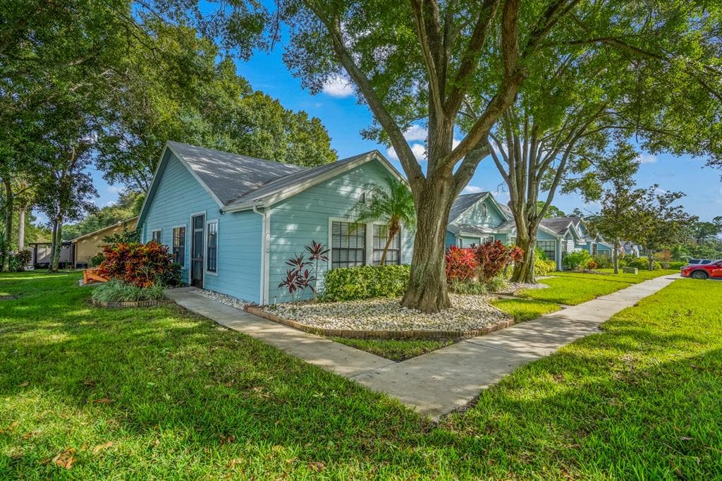 2514 BENTLEY DRIVE PALM HARBOR, FL 34684