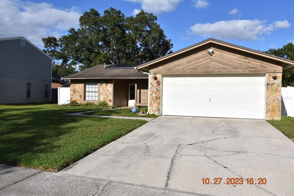 15925 MYSTIC WAY TAMPA, FL 33624