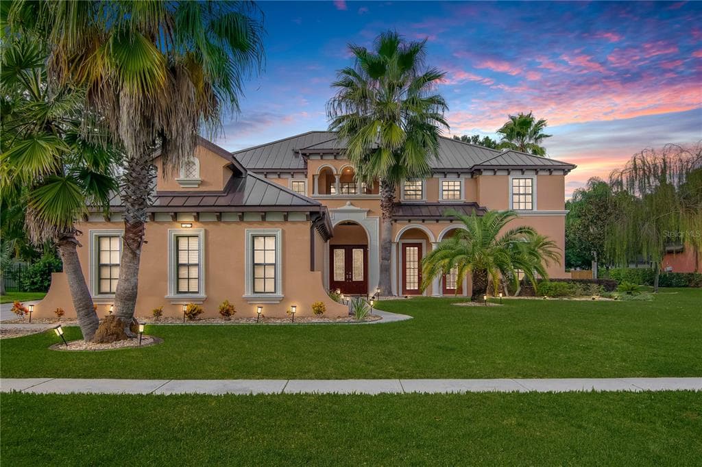 22425 OAKVILLE DRIVE