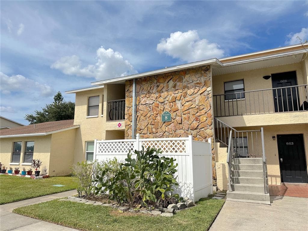 6301 58TH STREET N UNIT 802 PINELLAS PARK, FL 33781