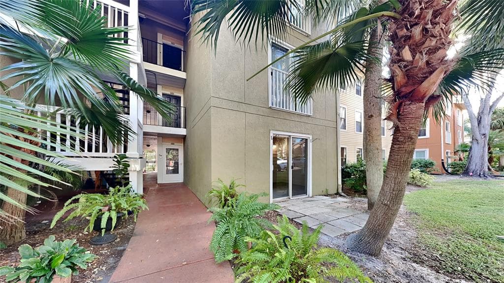 225 S TROPICAL TRAIL UNIT 604 MERRITT ISLAND, FL 32952
