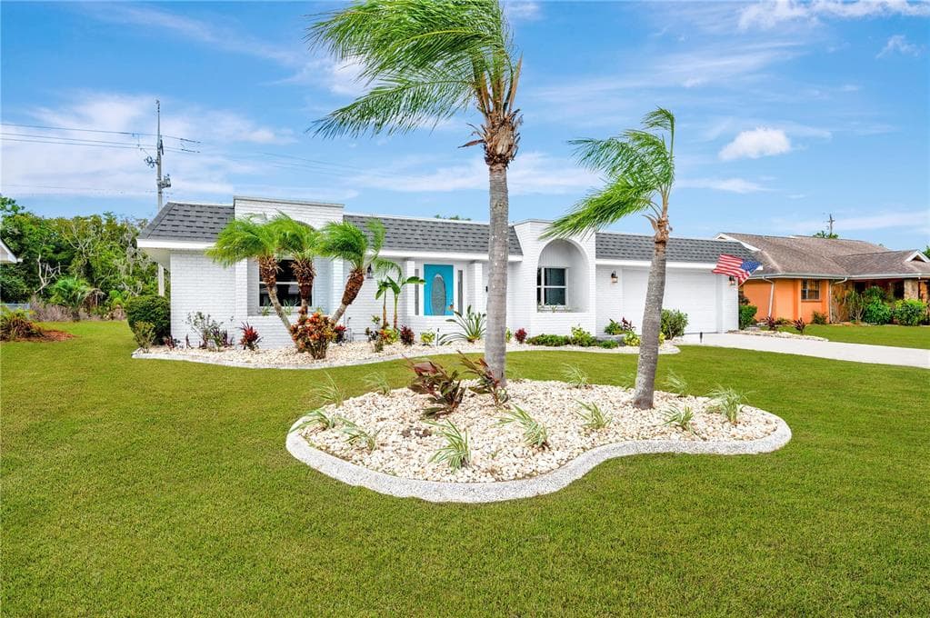 1726 W DEL WEBB BOULEVARD SUN CITY CENTER, FL 33573