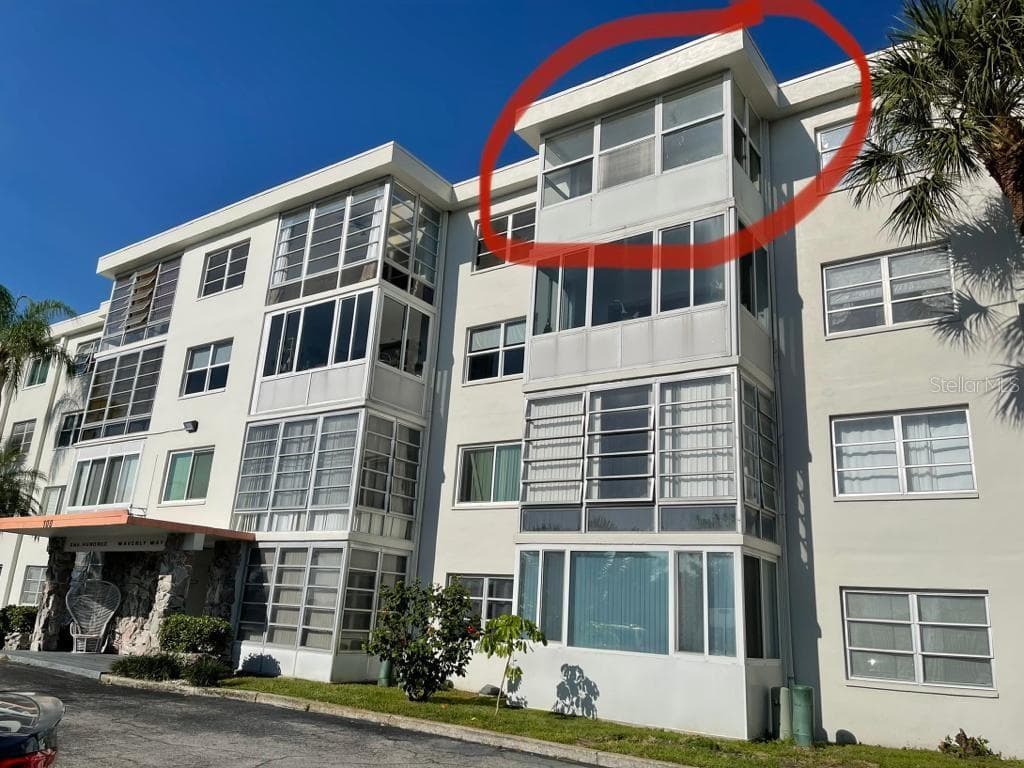100 WAVERLY WAY UNIT 402 CLEARWATER, FL 33756