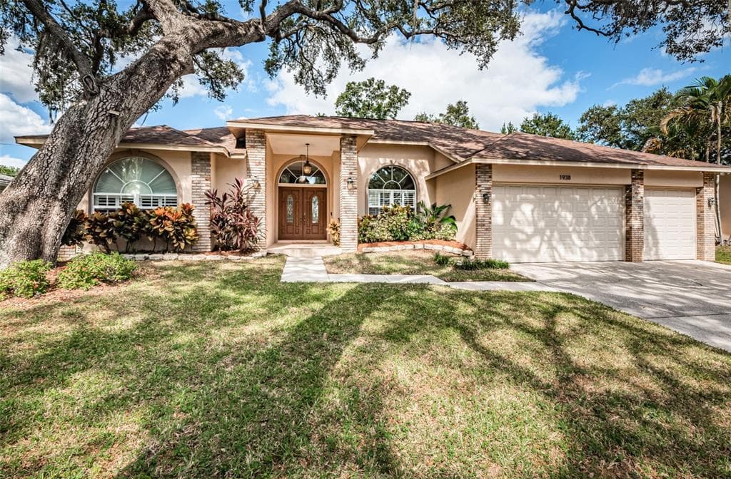 1938 SEVER DRIVE CLEARWATER, FL 33764