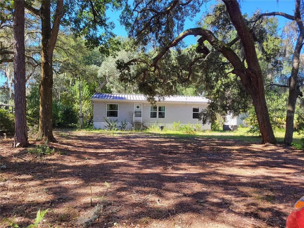 179 LAKE STREET POMONA PARK, FL 32181