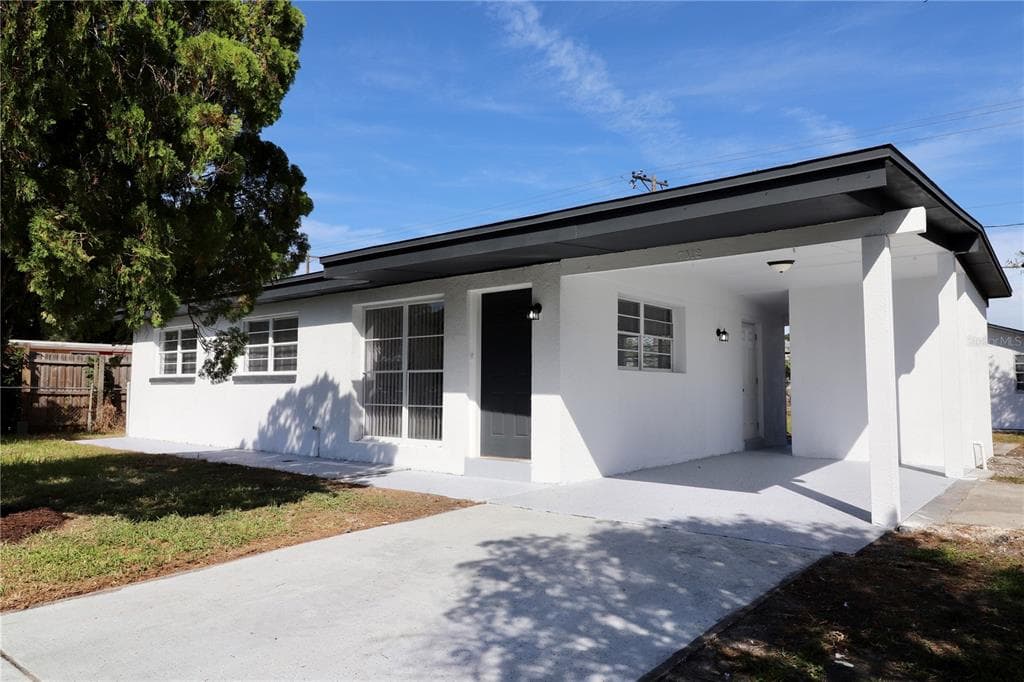 7512 TIDEWATER TRAIL TAMPA, FL 33619