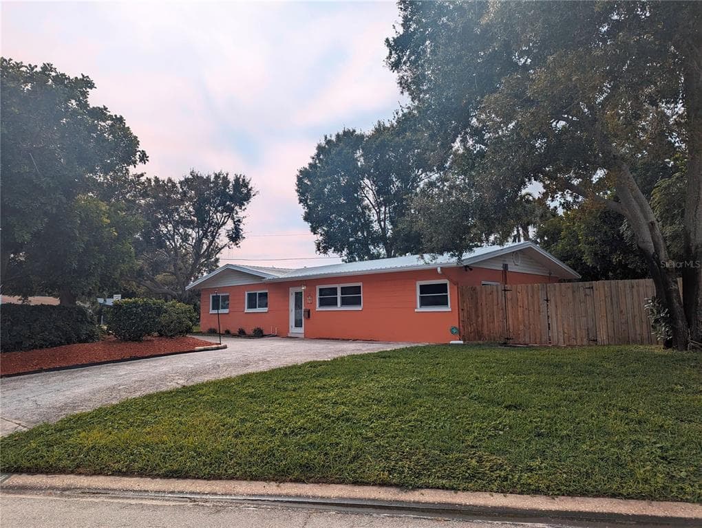 3755 BEACH DRIVE SE