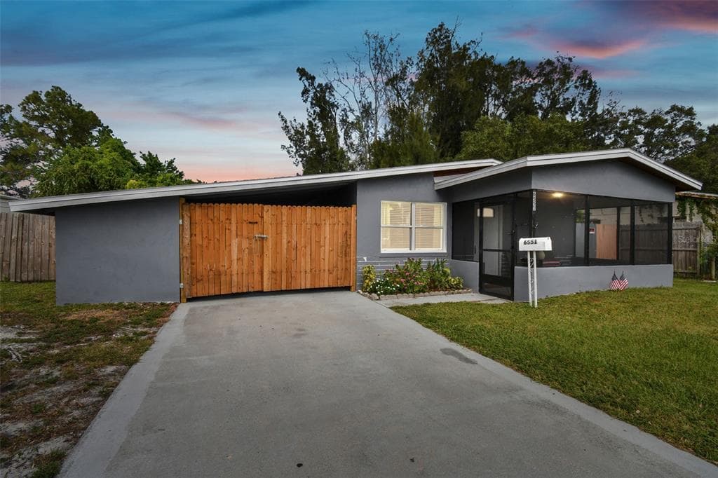 6551 82ND AVENUE N PINELLAS PARK, FL 33781