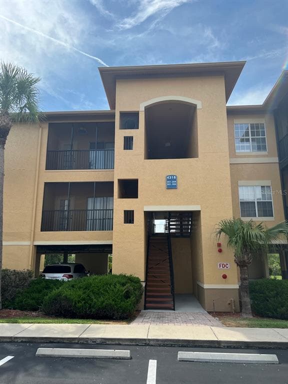 4318 BAYSIDE VILLAGE DRIVE UNIT 301 TAMPA, FL 33615