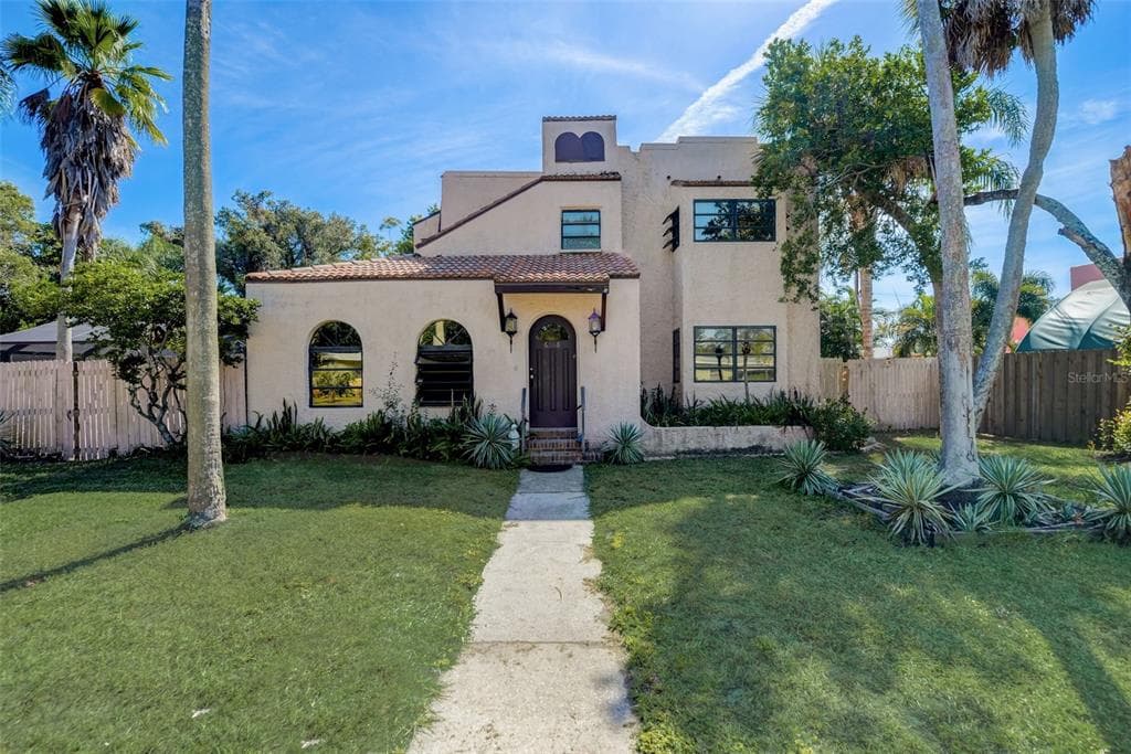 6268 9TH AVENUE S GULFPORT, FL 33707