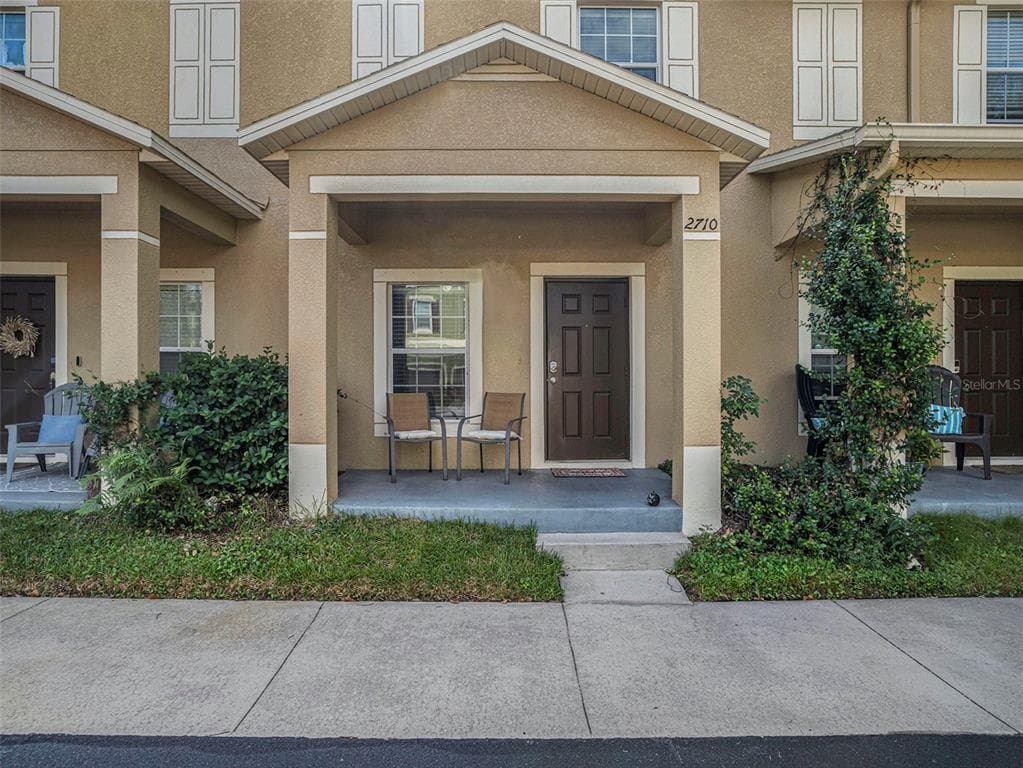2710 ISABELLA VALLEY COURT BRANDON, FL 33511