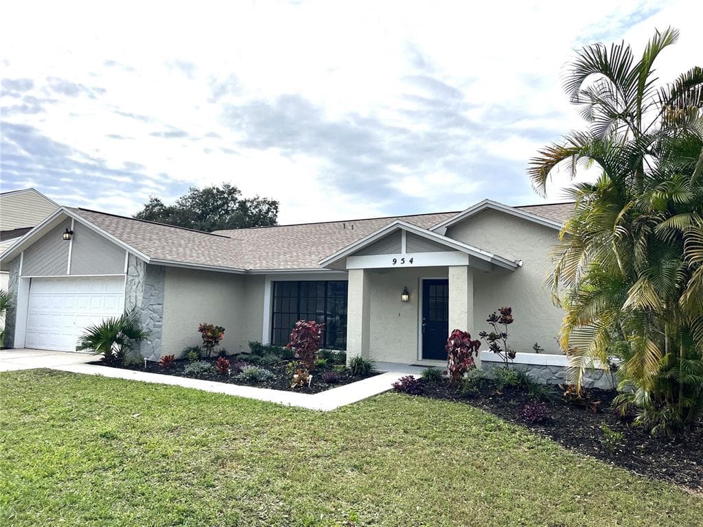 954 BENNINGER DRIVE BRANDON, FL 33510