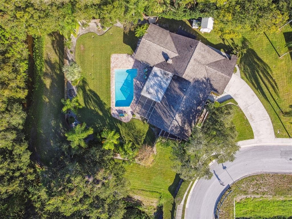 2039 ASHBURY DRIVE