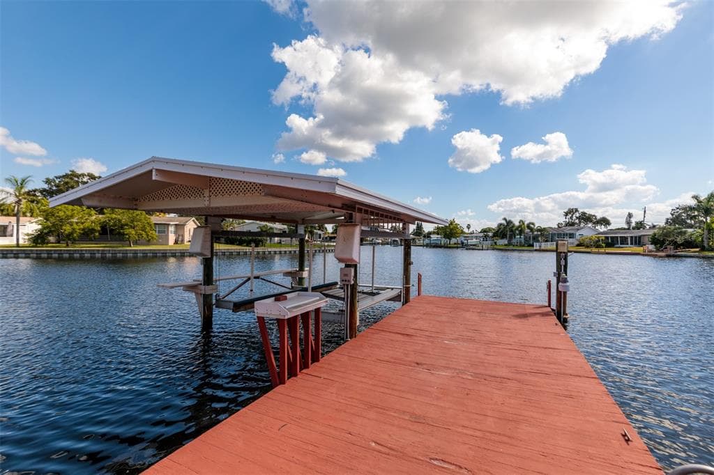 9373 1ST STREET NE ST PETERSBURG, FL 33702