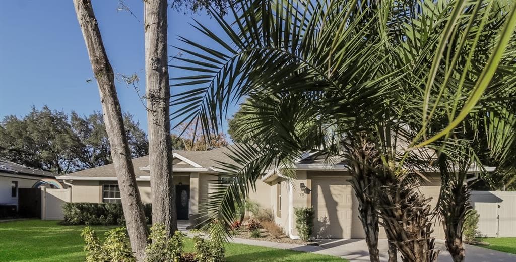 70 DOGWOOD TRAIL DEBARY, FL 32713