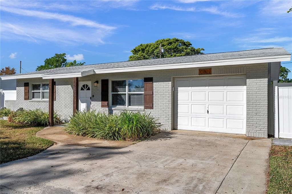 10822 109TH LANE SEMINOLE, FL 33778