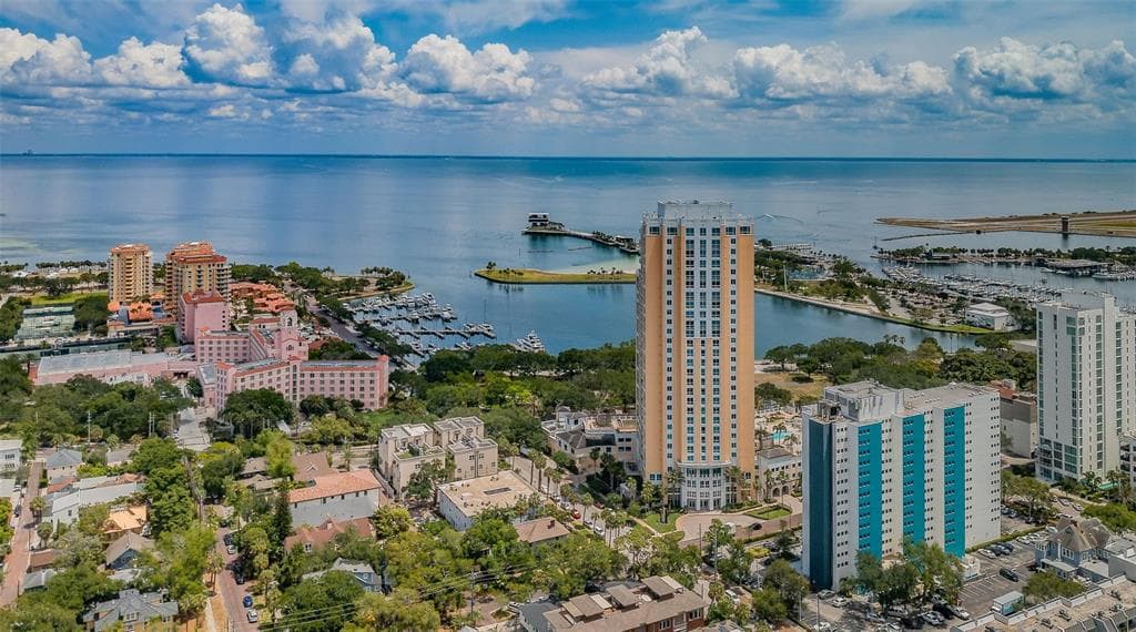 400 BEACH DRIVE NE UNIT 1001 ST PETERSBURG, FL 33701