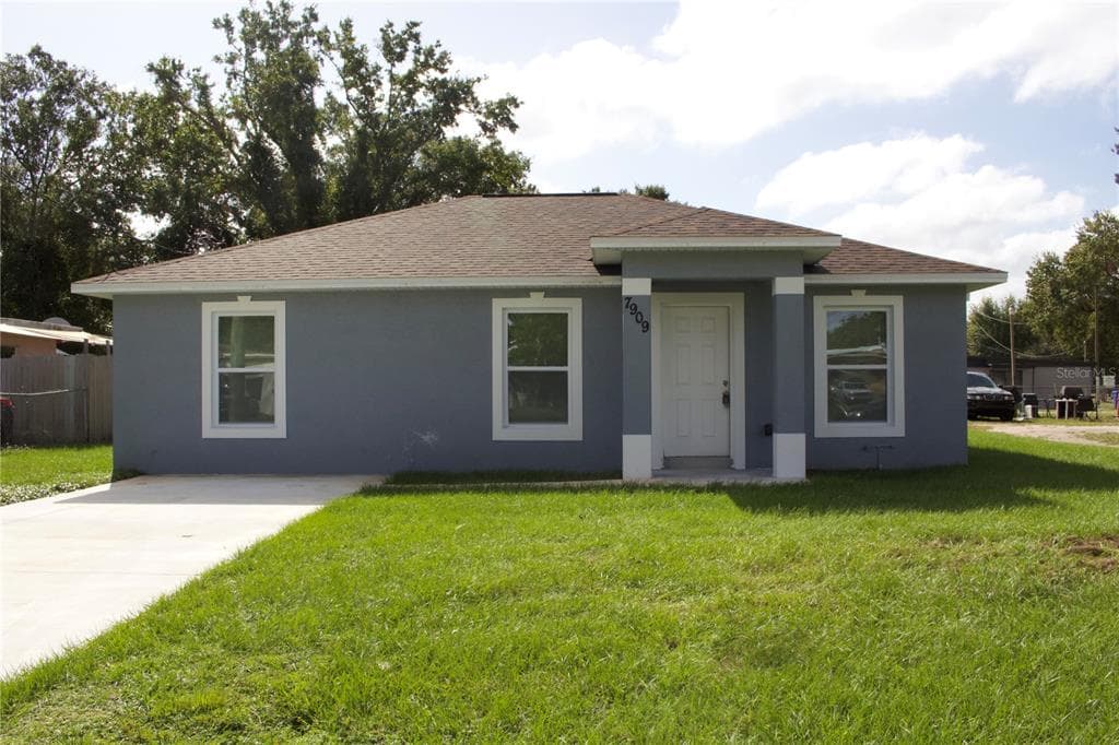 7909 ENDIVE AVENUE TAMPA, FL 33619