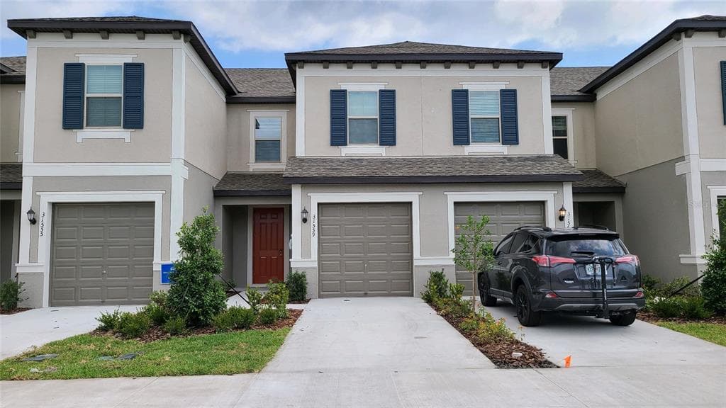 31559 BLUE PASSING LOOP WESLEY CHAPEL, FL 33545