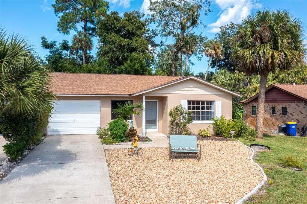 17 Pelican Drive EDGEWATER, FL 32141
