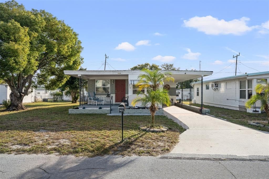 1940 SHADY COVE DRIVE HOLIDAY, FL 34691