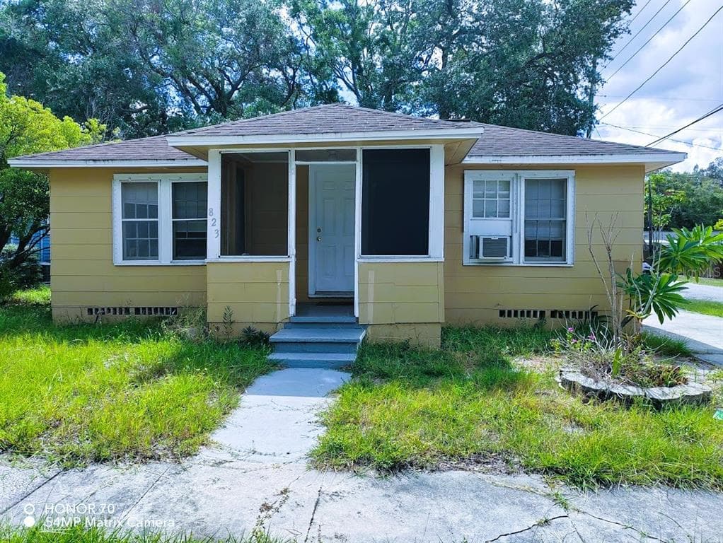 823 16TH AVENUE NW UNIT A LARGO, FL 33770
