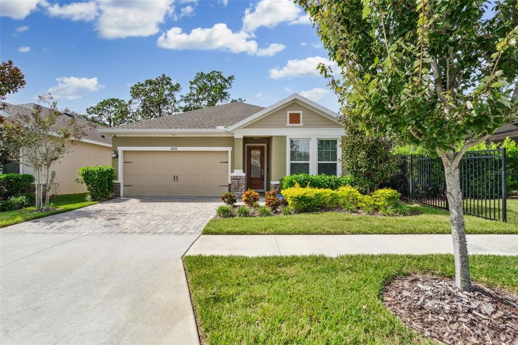 6236 PLOVER MEADOW STREET LITHIA, FL 33547