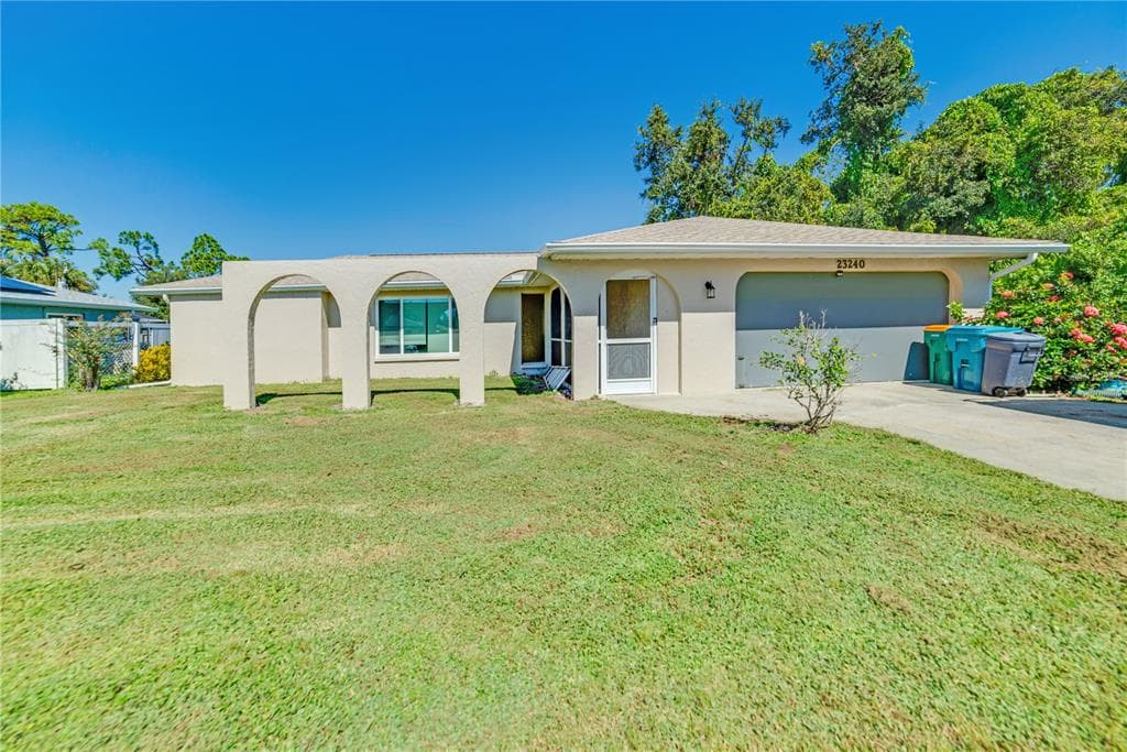 23240 MCBURNEY AVENUE PUNTA GORDA, FL 33980