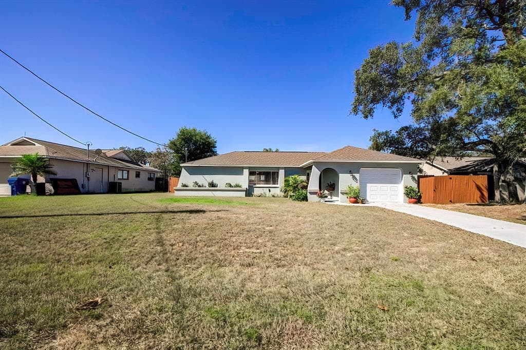 3295 BLUFFVIEW DRIVE SPRING HILL, FL 34609